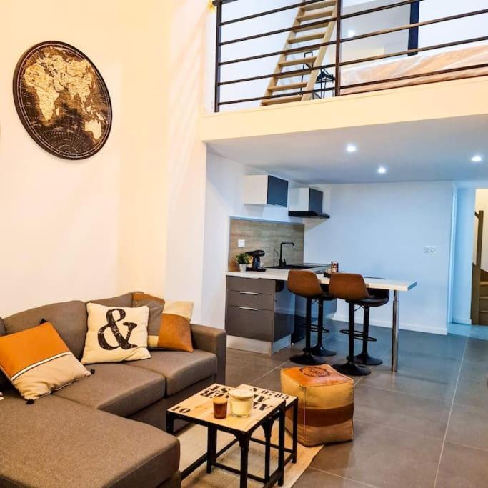 Apartmán Grand Loft Avec Terrasse Privee Saint-Etienne  Exteriér fotografie